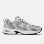 New Balance 
MR530